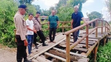 Kapolsek Teluk Meranti Tinjau Lokasi Pembangunan Jembatan Merah Putih di Desa Pangkalan Terap