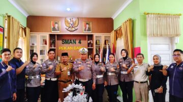 Ditlantas Polda Riau Gaungkan Keselamatan Lalu Lintas di Aula SMAN 4 Pekanbaru dan Green Policing Sejak Dini