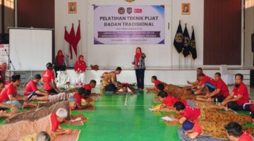 Dilatih Pijat Tradisional, Warga Binaan Lapas Pekanbaru Siap Mandiri Usai Bebas.